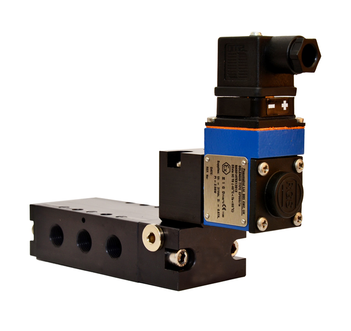 E25 - 1/4", BSP/NPT, Remote Mount, 5/2 or 5/3, Internal or External Pilot, Single or Dual Solenoid